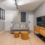 Appartamento Chic 2-room In The Heart Of Parisian Luxury *
