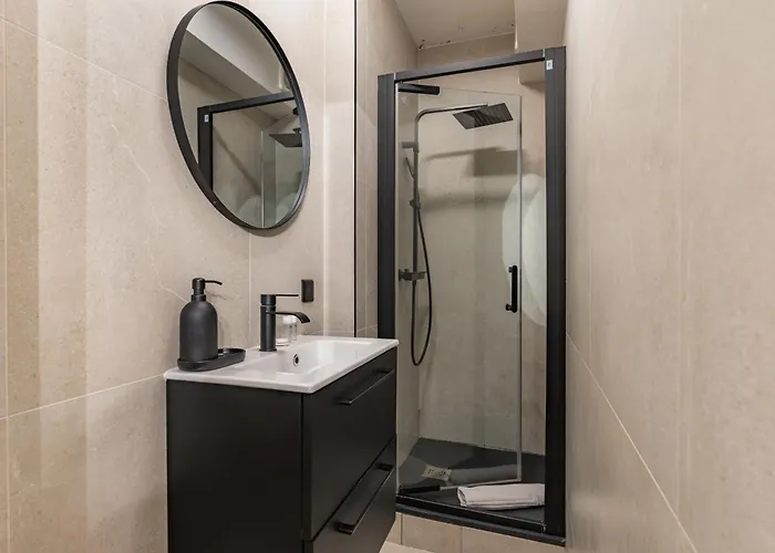 Chic 2-room In The Heart Of Parisian Luxury * باريس