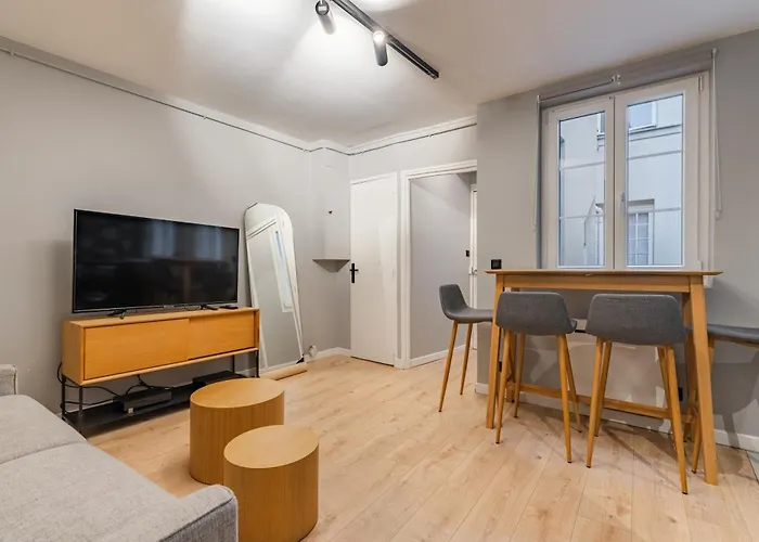 شقة Chic 2-room In The Heart Of Parisian Luxury